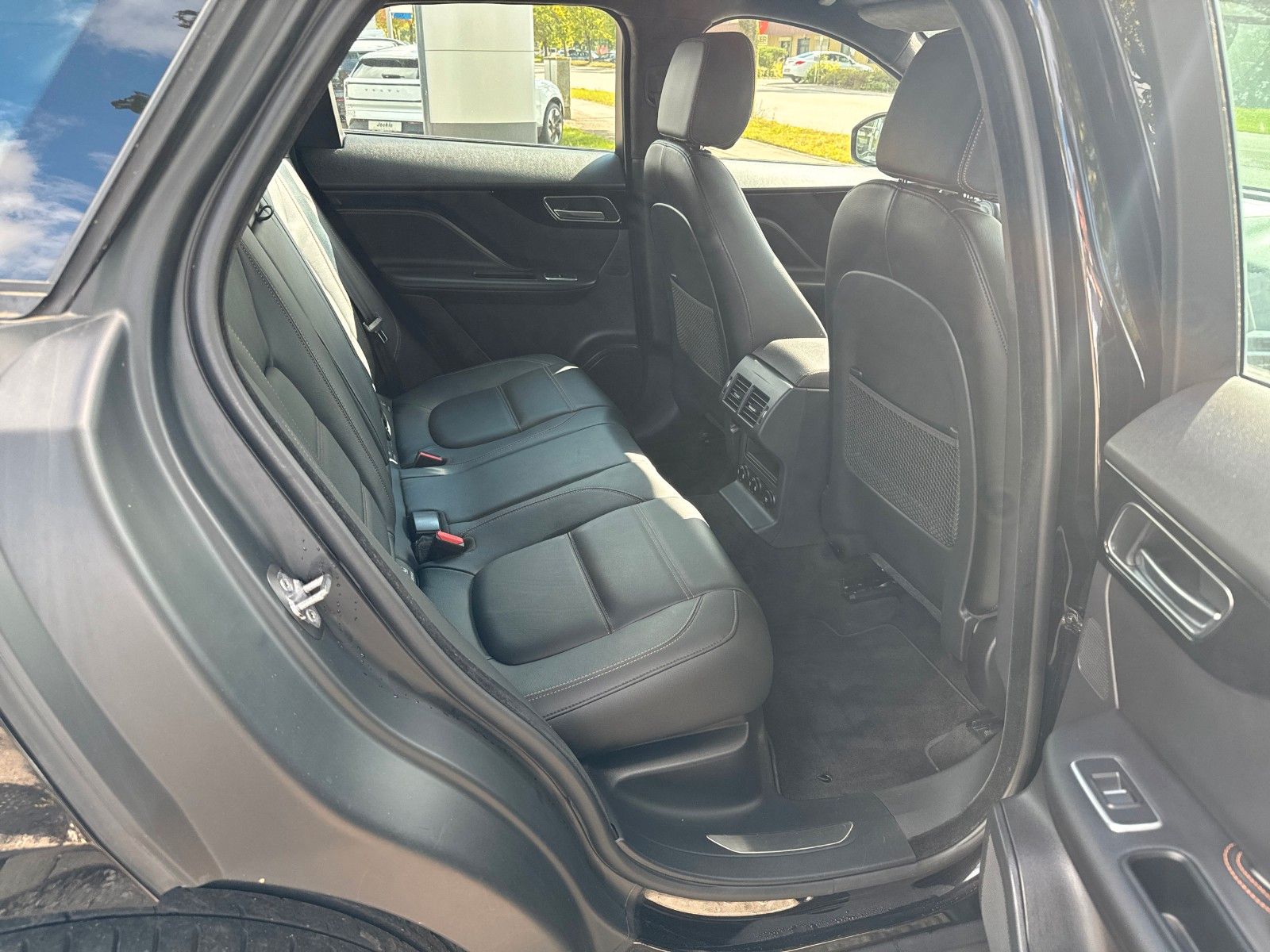 Jaguar F-Pace F-PACE Prestige AWD, LED, AHK, ACC
