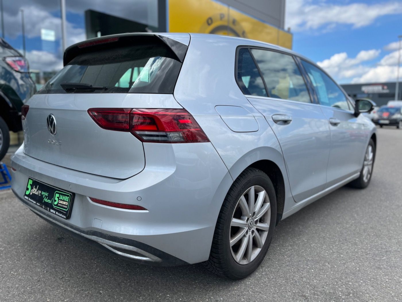 Volkswagen Golf VIII 1.5 TSI Style - Samsaru's Car Outlet