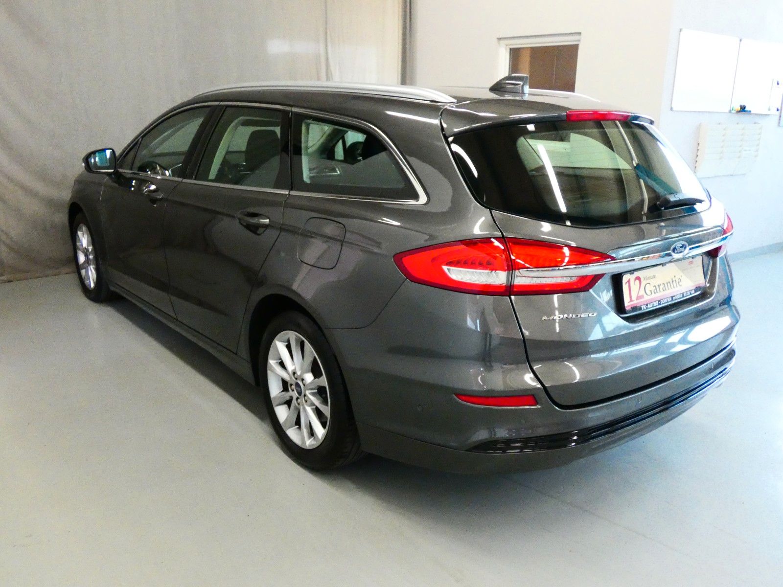 Ford Mondeo 2.0 Titanium - Samsaru's Car Outlet