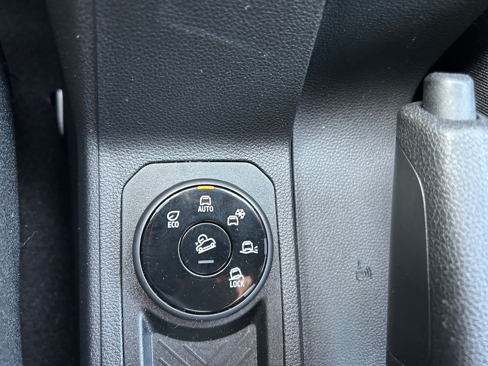 Dacia Duster III TCe 130 Extreme 4WD - Samsaru's Car Outlet