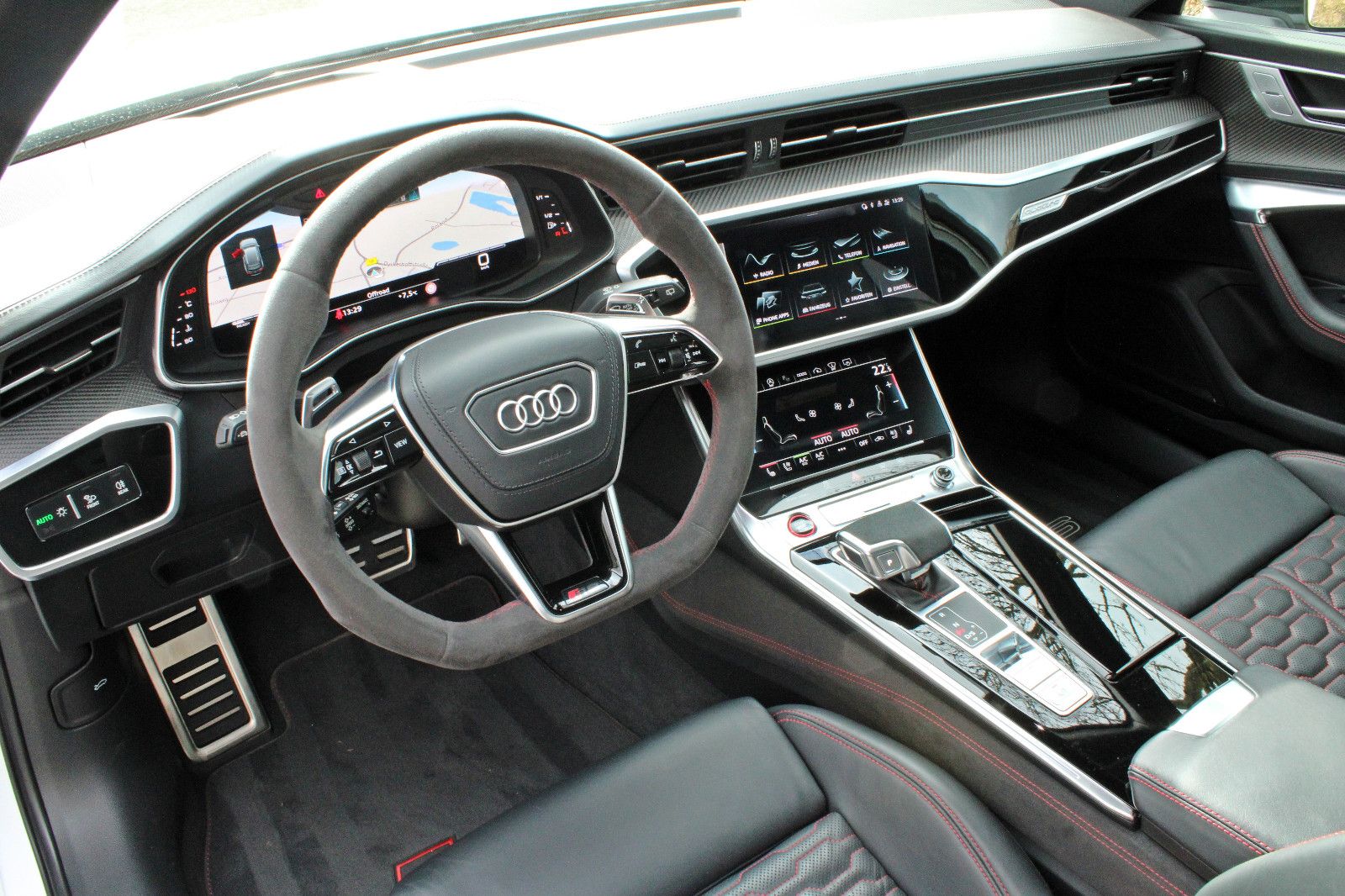 Audi RS6 Avant BLACK AHK PANO LASER HUD 280km/h LUFT