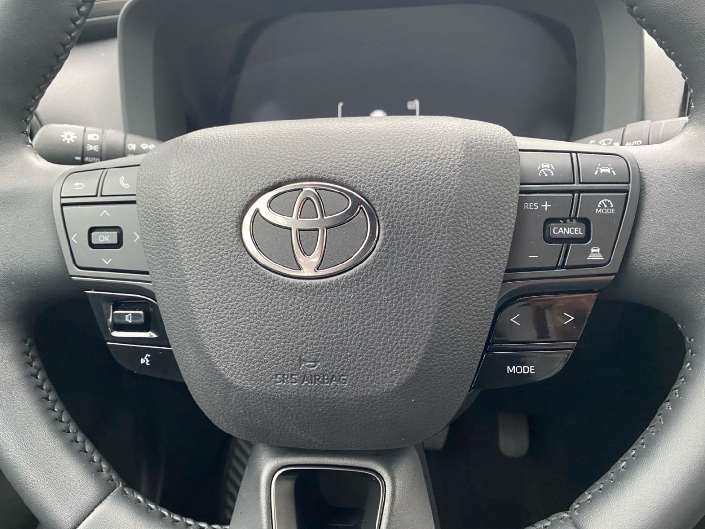 Toyota C-HR 1.8 Hybrid Teamplayer *Navi*LED*CarPlay*