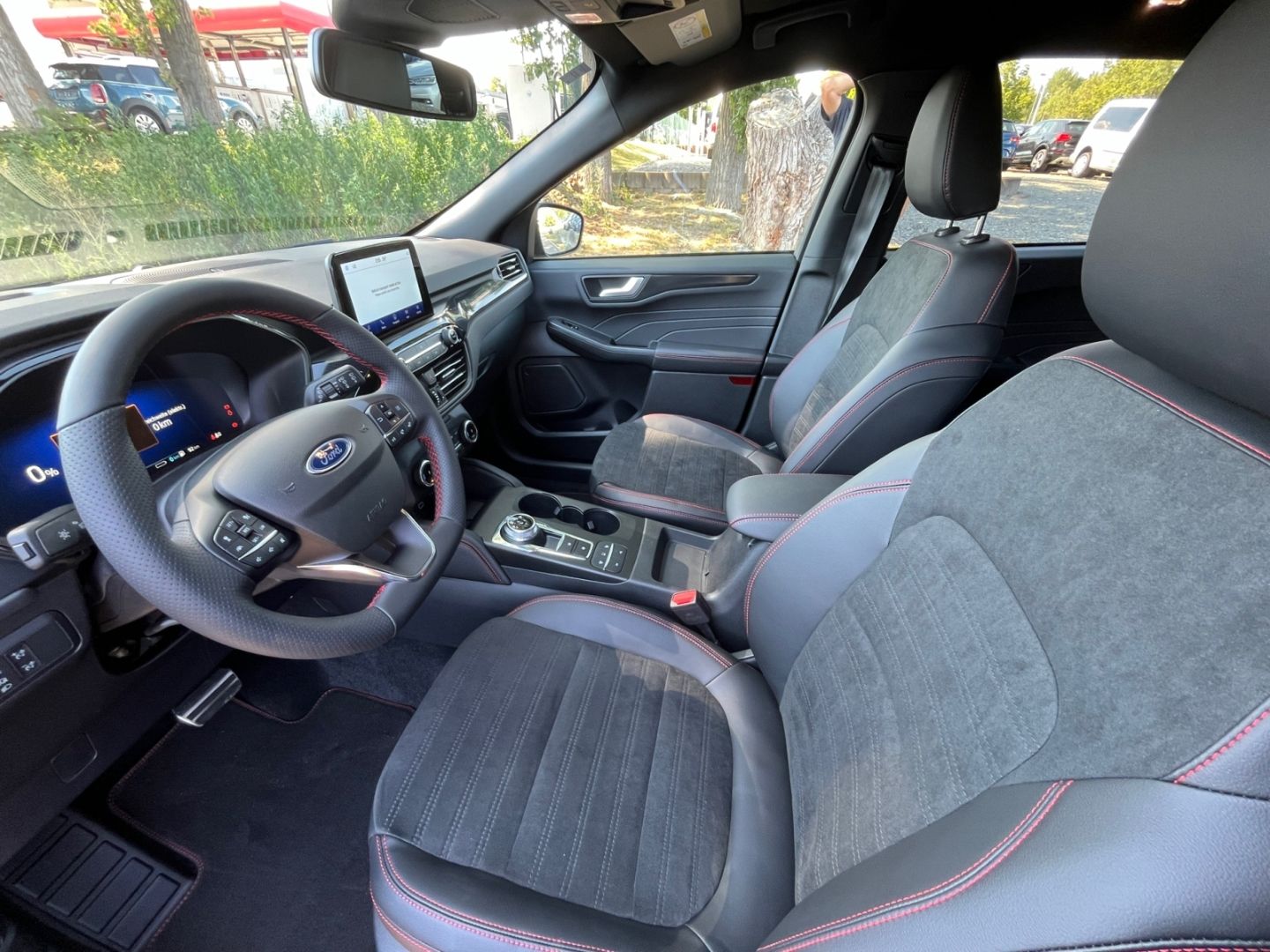 Ford Kuga ST-Line X PHEV - Samsaru's Car Outlet