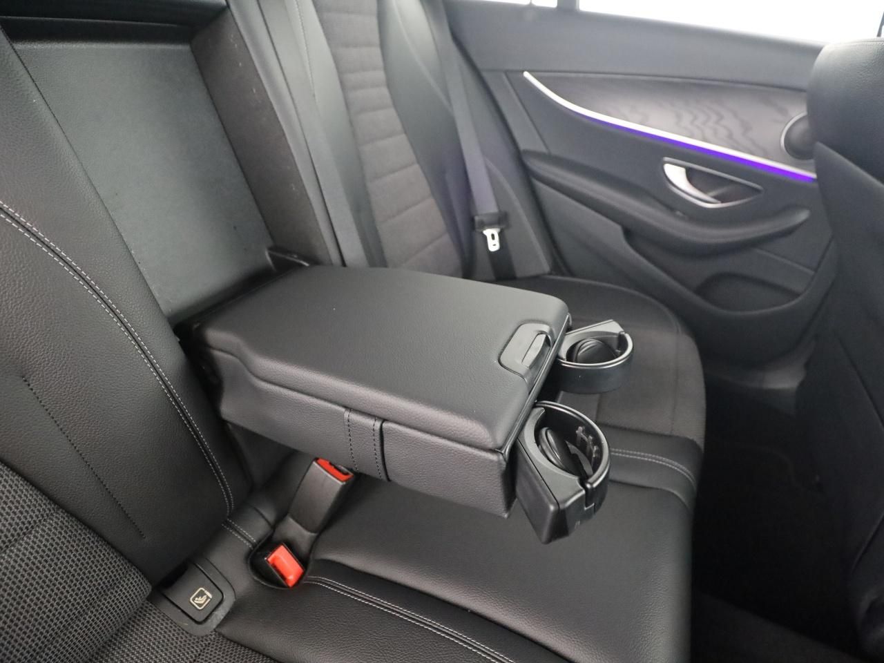 Mercedes-Benz E 220 d T Night Avantgarde AHK Distronic Kamera