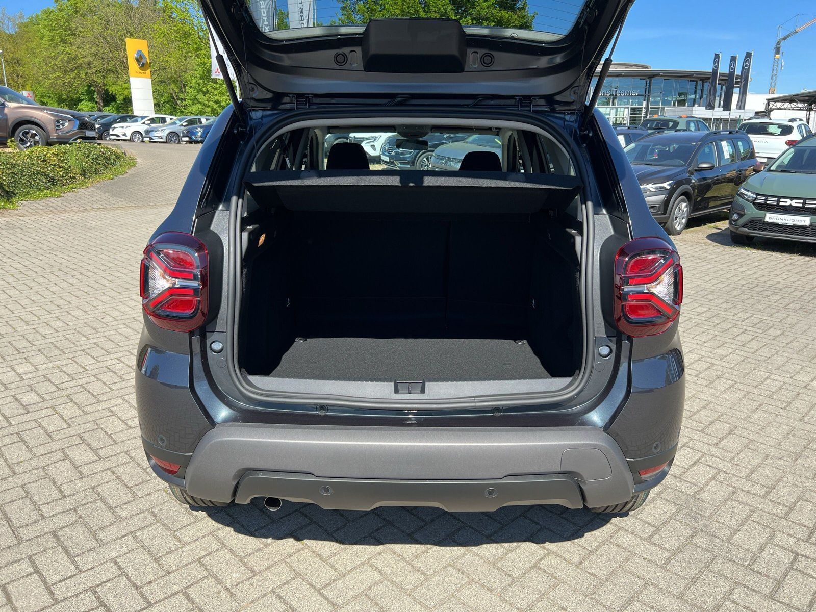 Dacia Duster TCe 150 EDC Extreme - Samsaru's Car Outlet