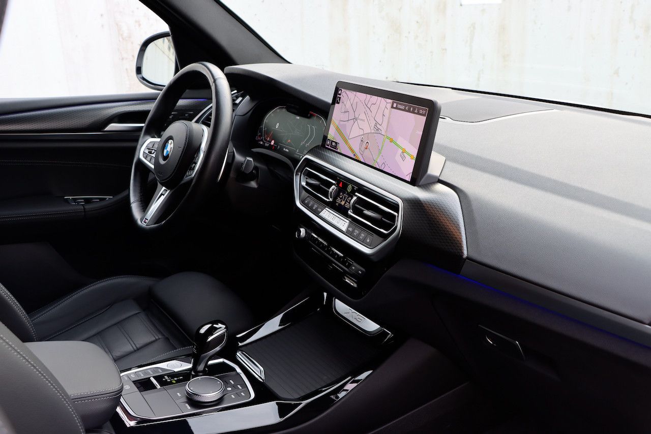 BMW X3 xDr 30d/M-SPORT/21Z/AHK/StHz/INDIVIDUAL/ACC/