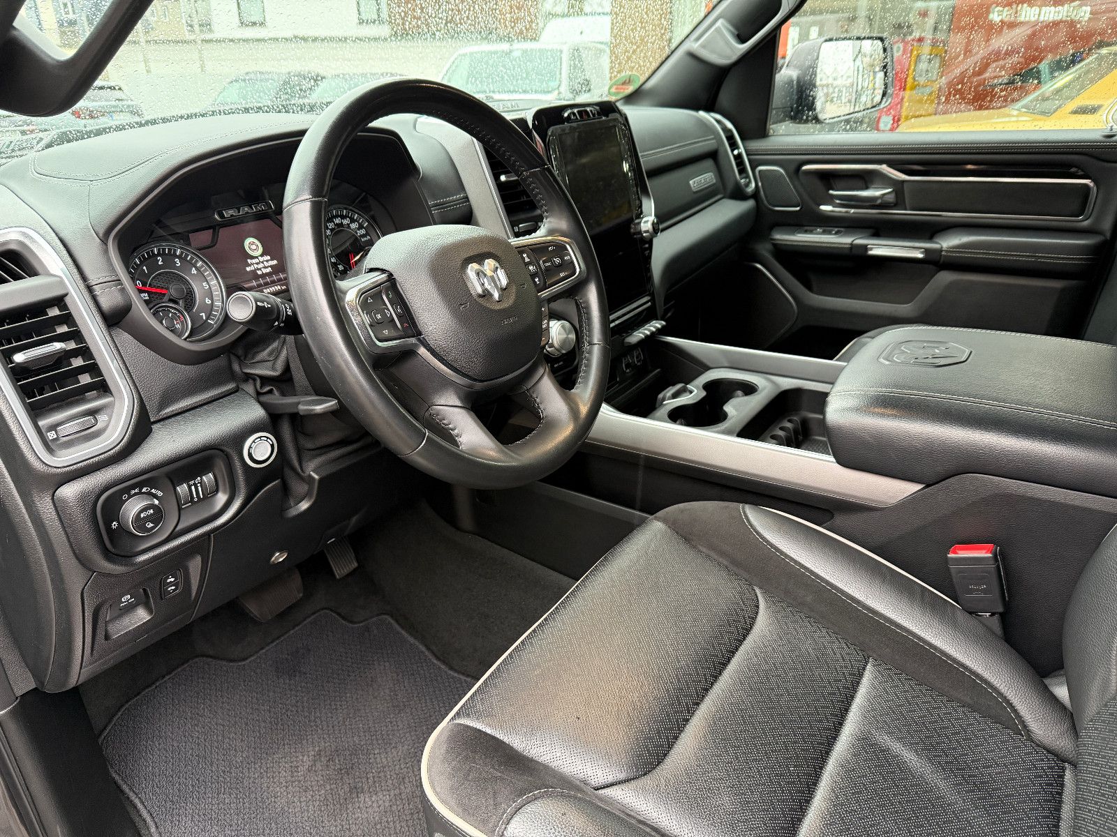Dodge RAM Crew Cab LARAMIE NIGHT 22"/SPORTABGAS/360°