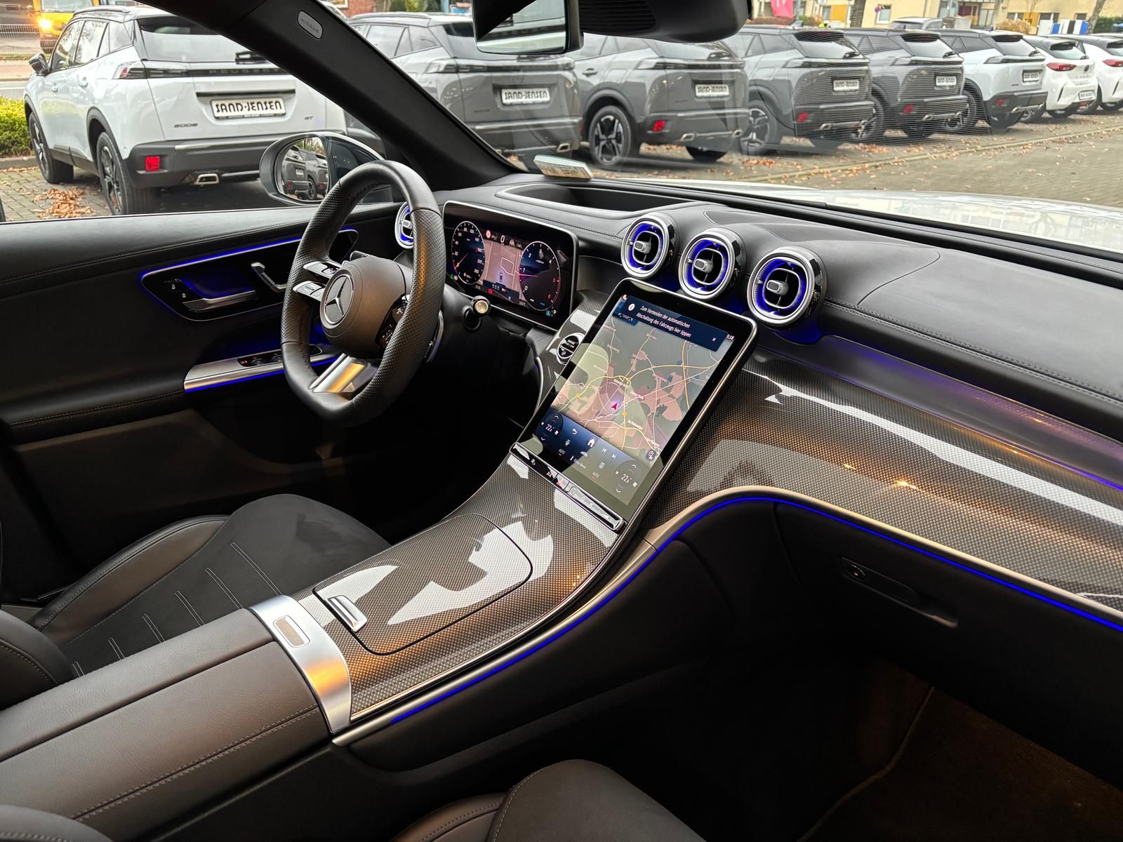 Mercedes-Benz GLC 300 d 4M AMG Line Prem+ Fahras+ AHK Pano HUD