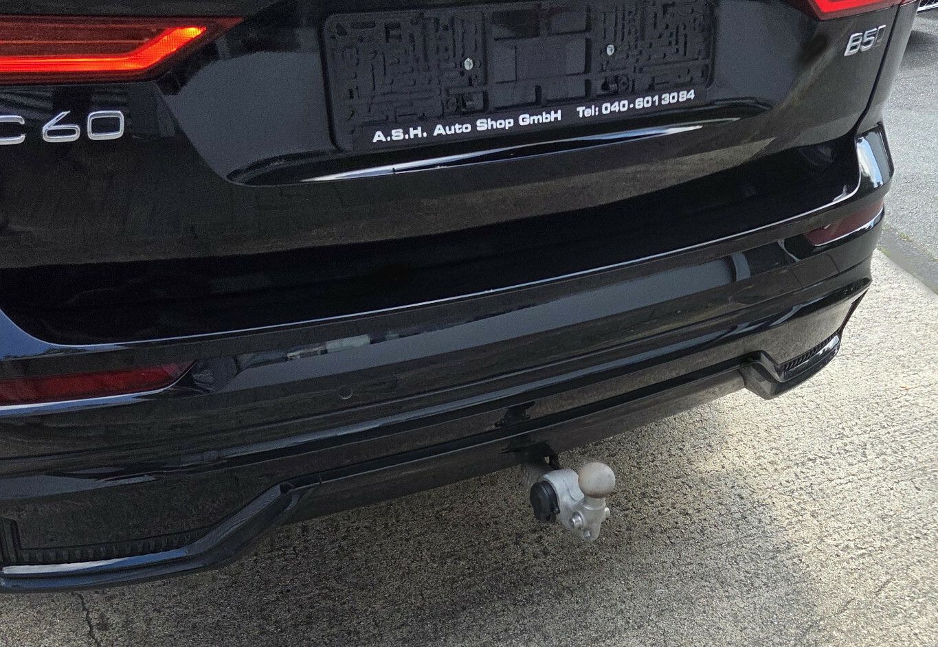 Volvo XC60 B5d AWD Ultimate Dark.Four-C.360.AHK.Stdhz.