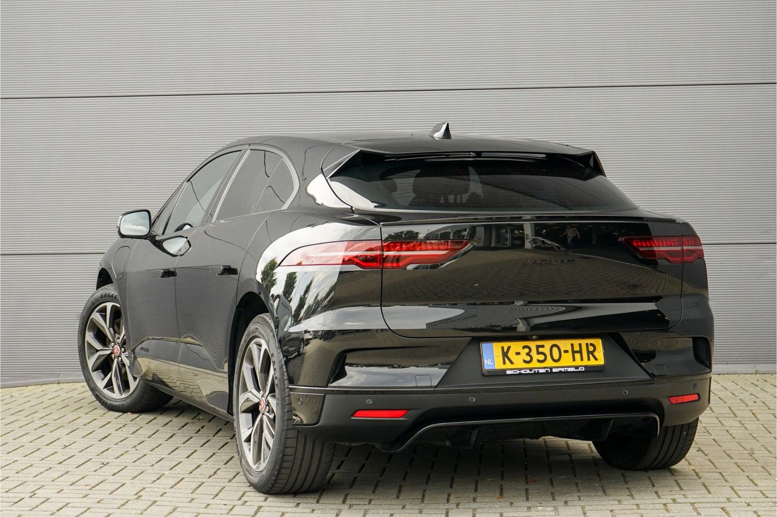 Jaguar I-Pace EV320 SE Business 90 kWh 3 Fase Laden Pan