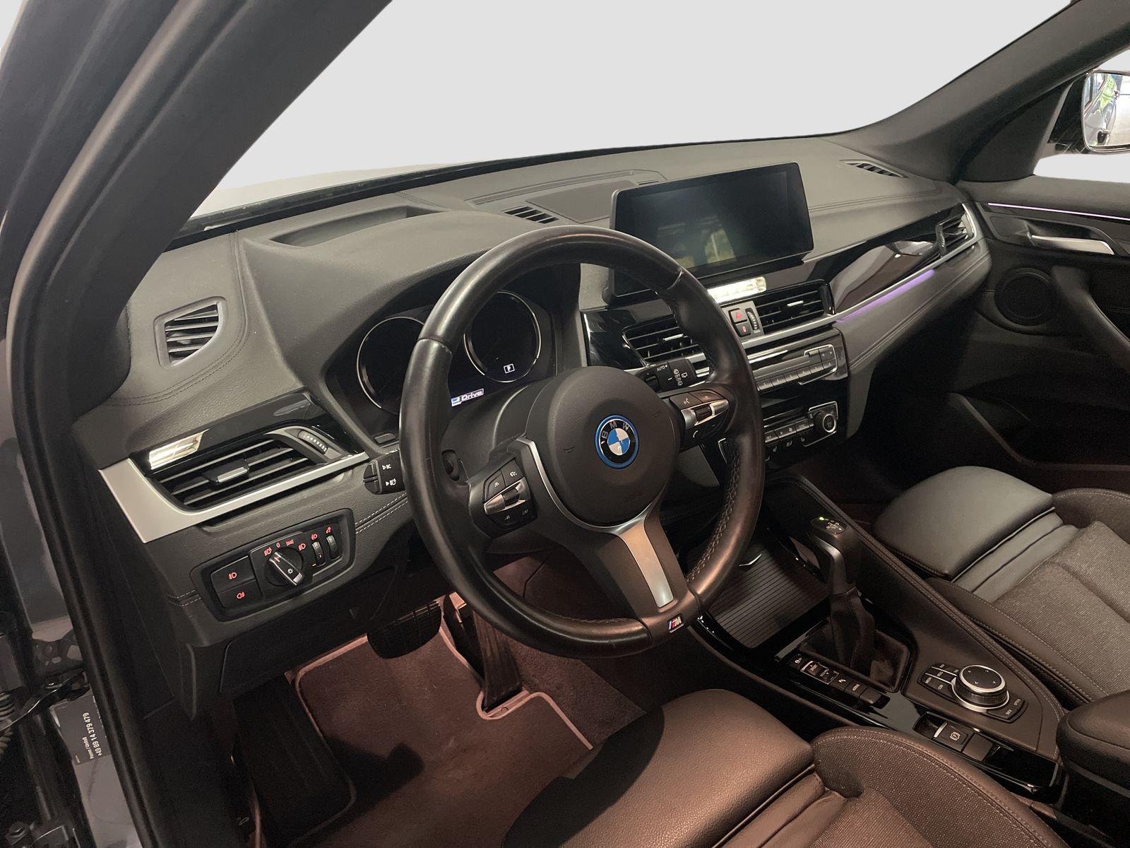 BMW X1 xDrive25e Sport Line - Samsaru's Car Outlet