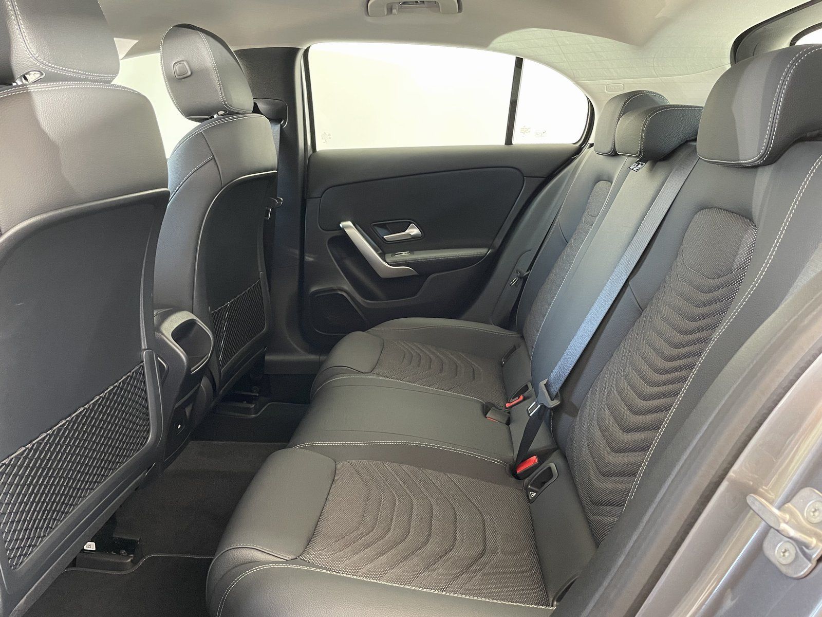 Mercedes-Benz A 250 e ProgrLine - Samsaru's Car Outlet