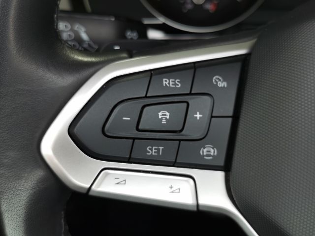 Volkswagen Passat Variant Business - Samsaru's Car Outlet