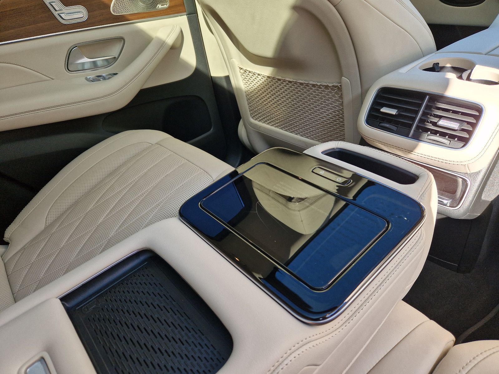 Mercedes-Benz GLE 63 S AMG 4Matic+/HUD/NIGHT/AHK/MBUX/PANO