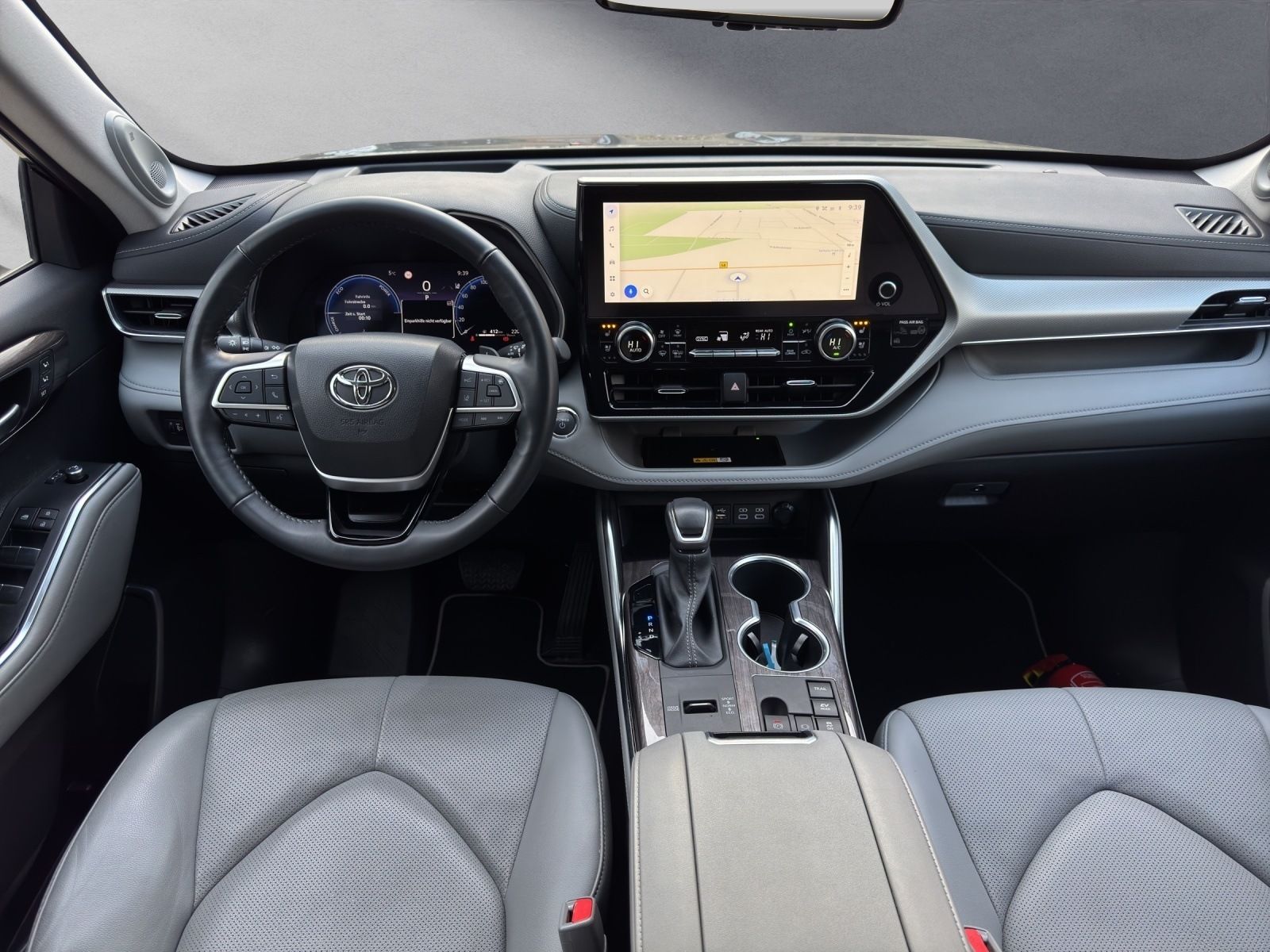 Toyota Highlander Hybrid Luxury 7 SITZER+LEDER+HuD+JBL
