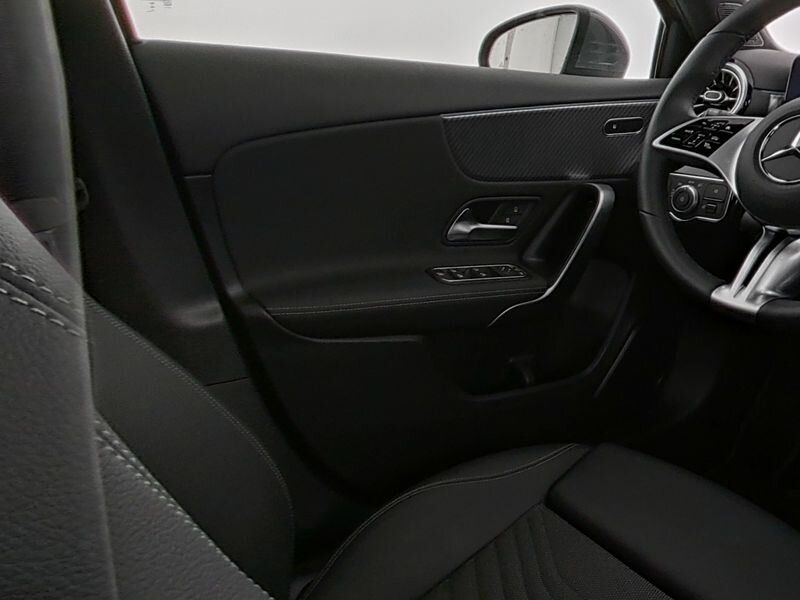 Mercedes-Benz A 200 PROGRESSIVE ADVANCED Plus - Samsaru's Car Outlet