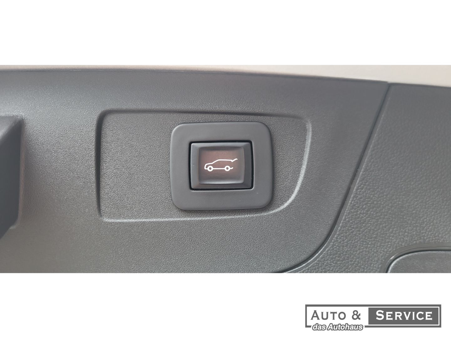 Opel Insignia B Sports T. - Samsaru's Car Outlet