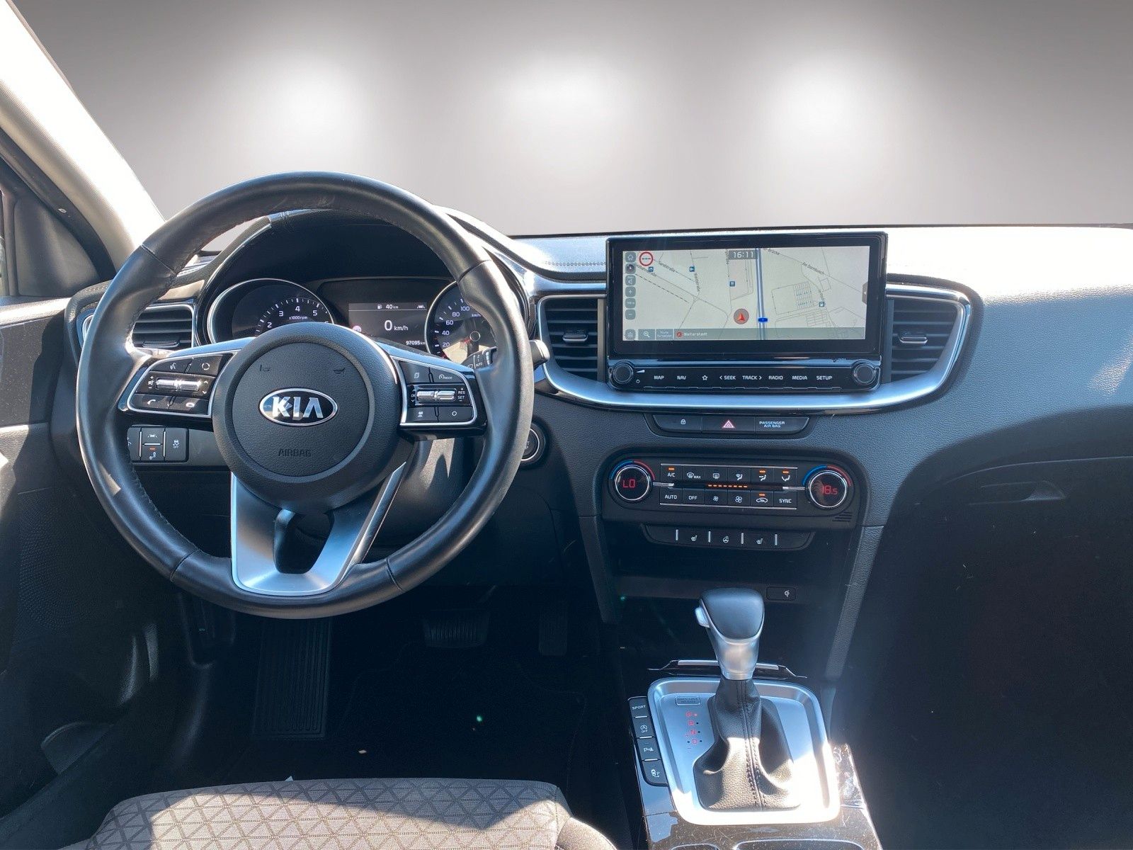 Kia CEED 1.4T DCT SPIRIT - Samsaru's Car Outlet