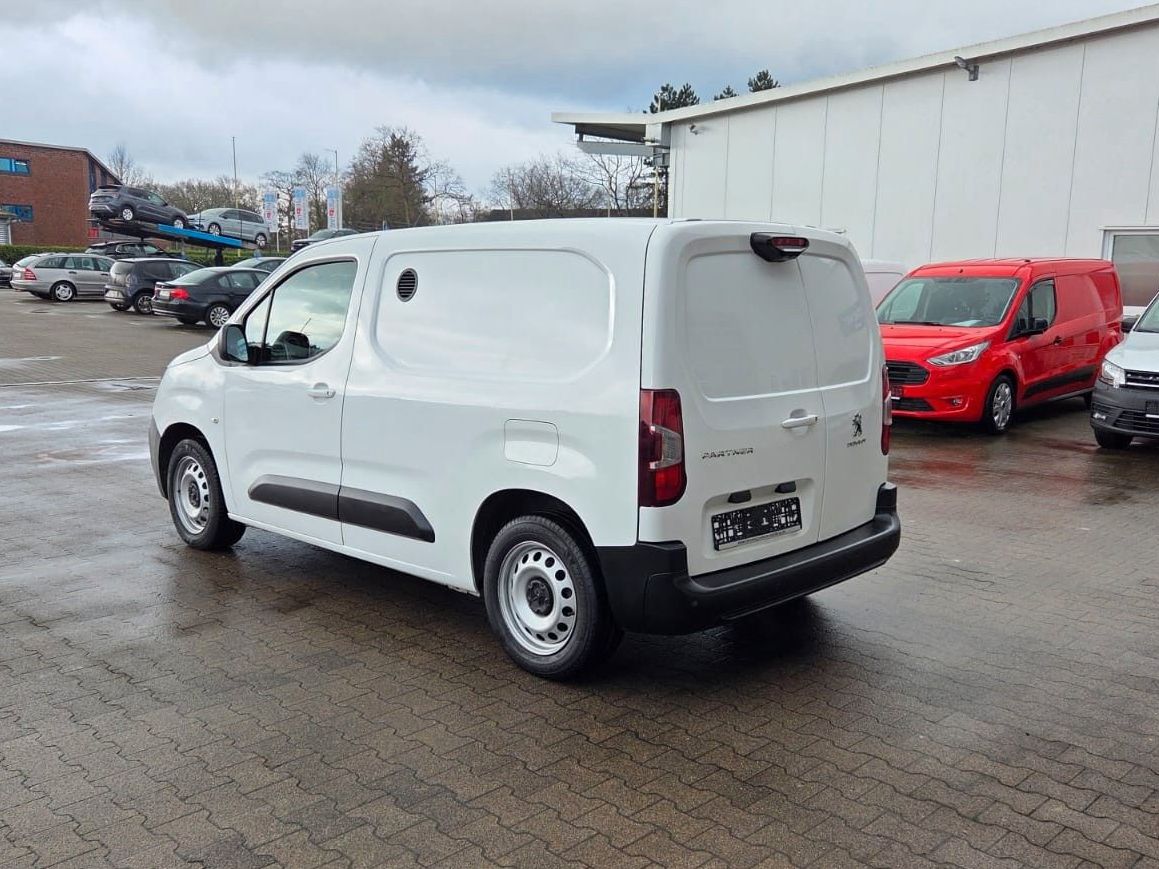 Peugeot Partner l1 1,5d - Samsaru's Car Outlet