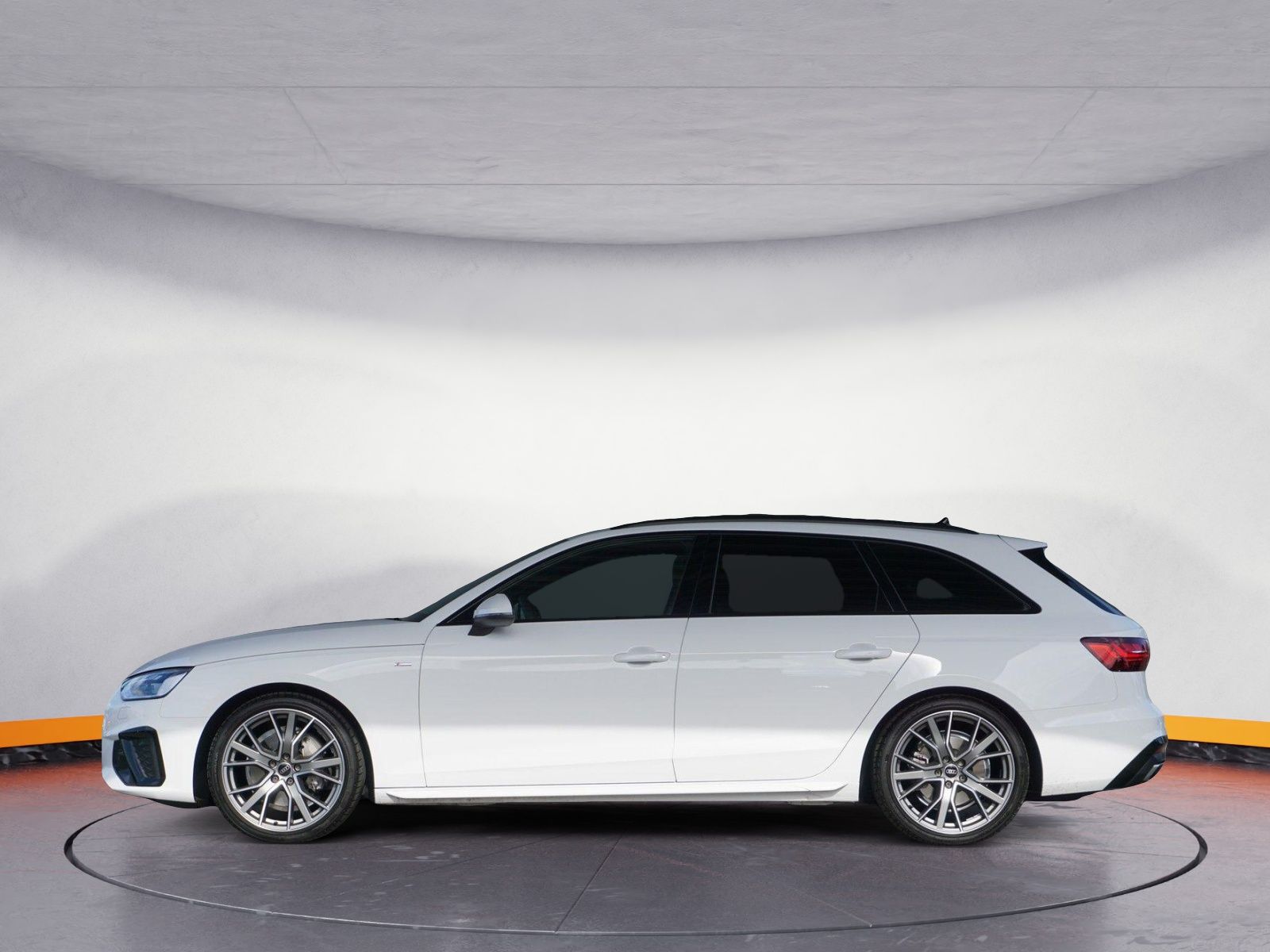 Audi A4 Avant 40 TDi S tronic S line - Samsaru's Car Outlet