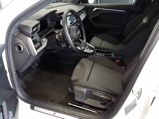 Audi A3 Sportback 45 TFSIe S line *Sitzhzg.*Connect*