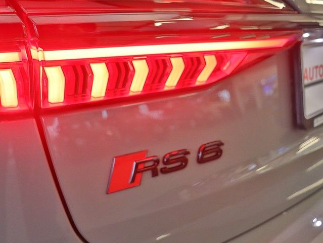 Audi RS 6 Avant Performance 4.0 TFSI PANO+HEAD-U