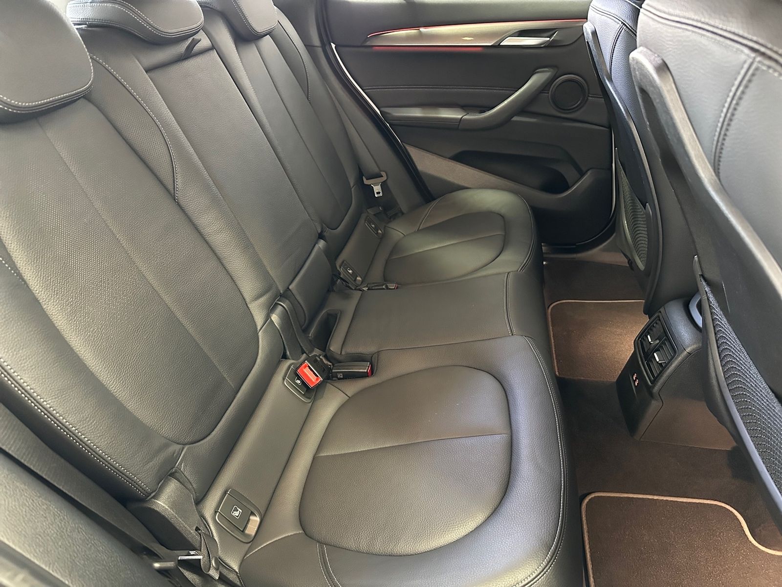 BMW X1 xDrive25d - Samsaru's Car Outlet