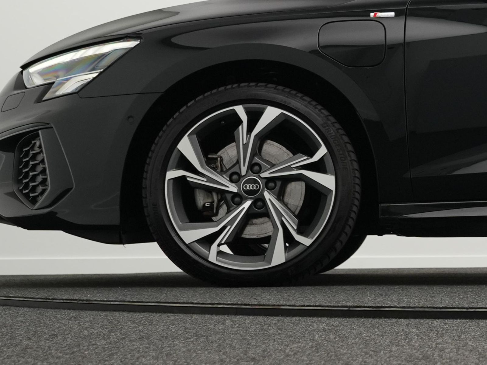 Audi A3 Sportback 2x S line 40 TFSIe *ACC*AHK*LED*18*