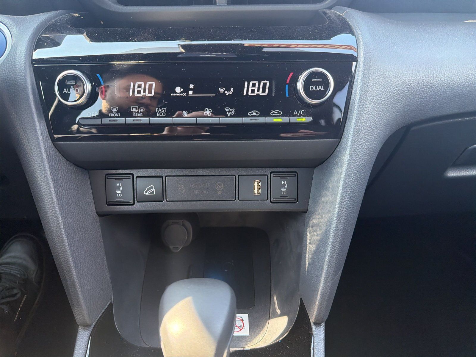 Toyota Yaris Cross Cross 1,5-l-VVT-iE Hybrid Adventure/