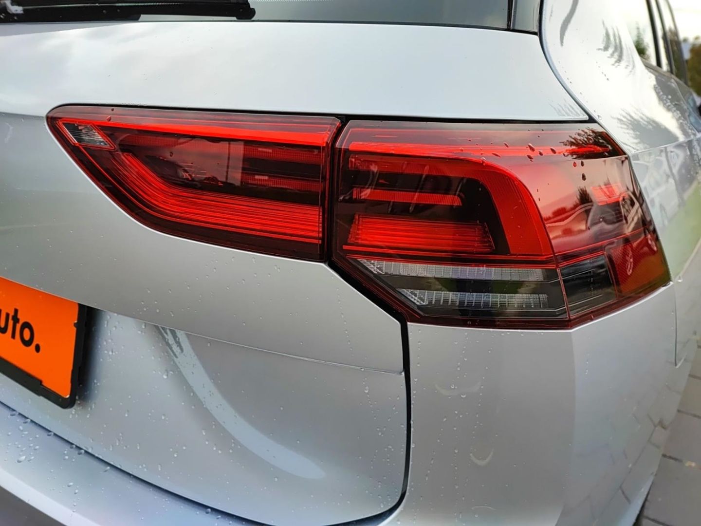 Volkswagen Golf Variant VIII 8 Life 1.0 TSI - Samsaru's Car Outlet