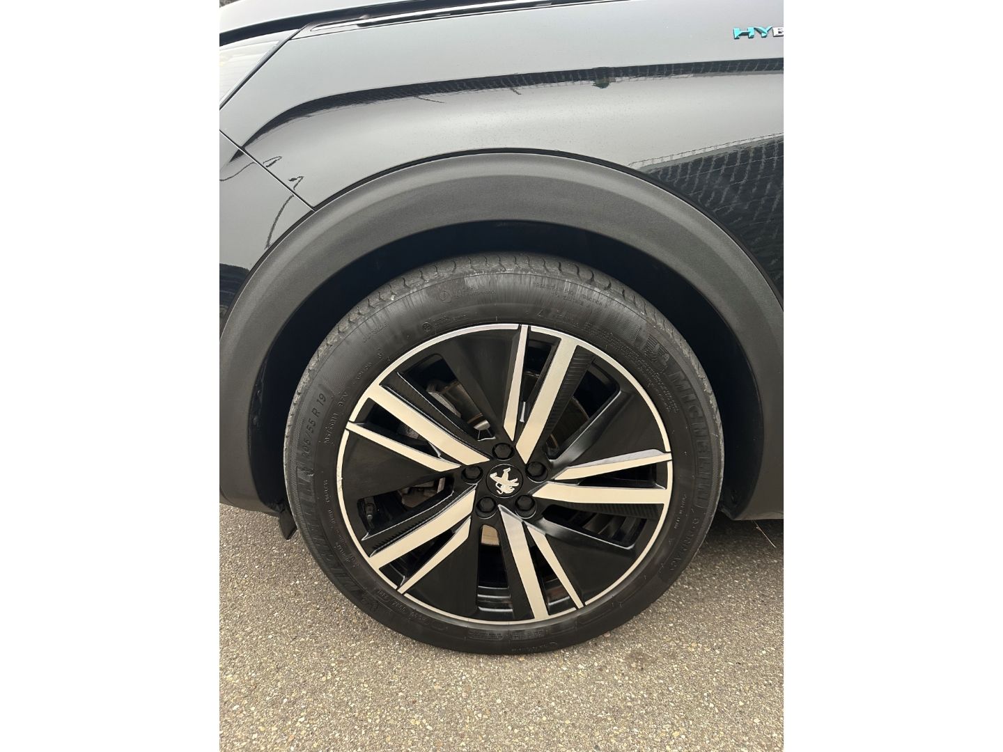 Peugeot 3008 Hybrid4 300 GT El. Panodach Navi Digitales