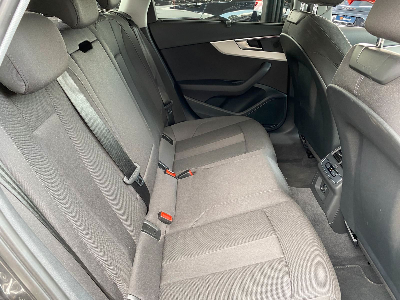 Audi A4 Avant 45 TFSI quattro S line competition +...