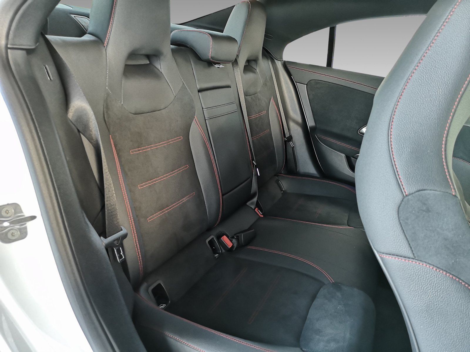 Mercedes-Benz CLA 250 4M Coupé AMG - Samsaru's Car Outlet
