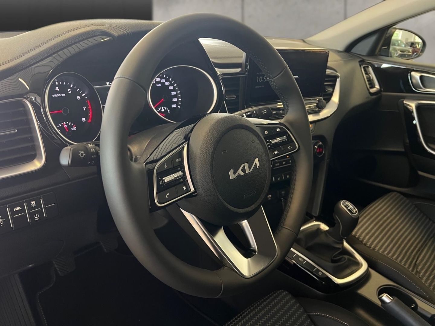 Kia Ceed 1.0T VISION - Samsaru's Car Outlet