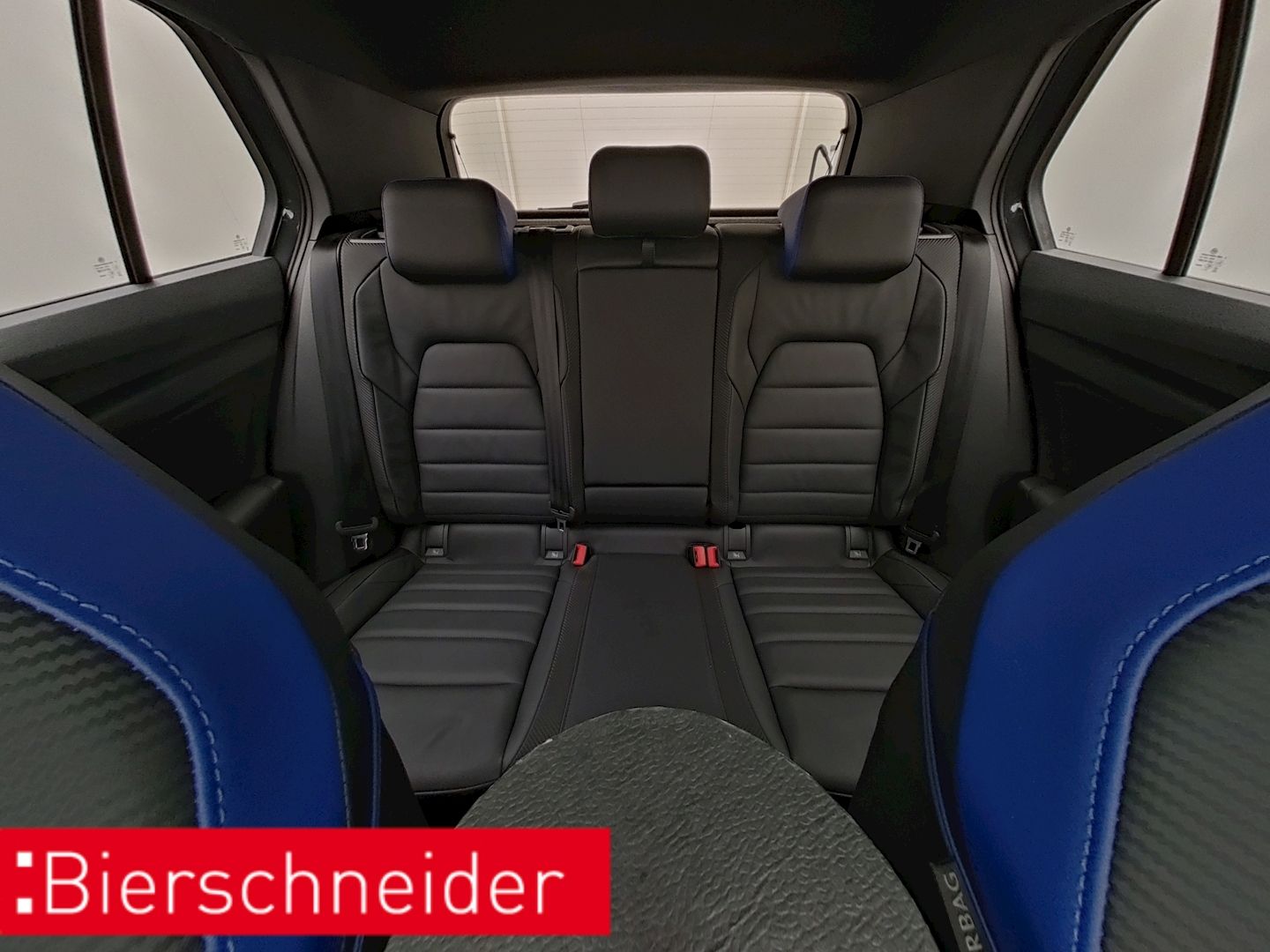 Volkswagen Golf R 8 2.0 TSI DSG 4Mo. Black Style 5-J-GAR PA