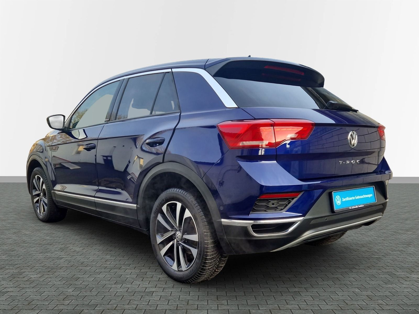 Volkswagen T-Roc IQ.DRIVE - Samsaru's Car Outlet