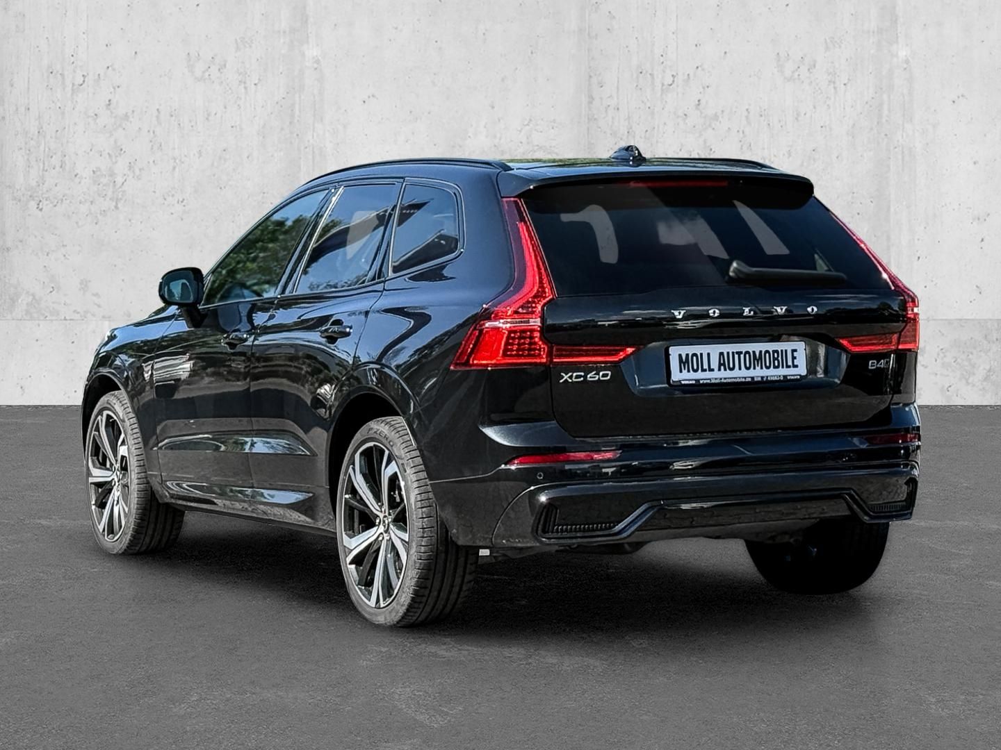 Volvo XC60 Plus Dark AWD B4 Diesel EU6d StandHZG AHK D