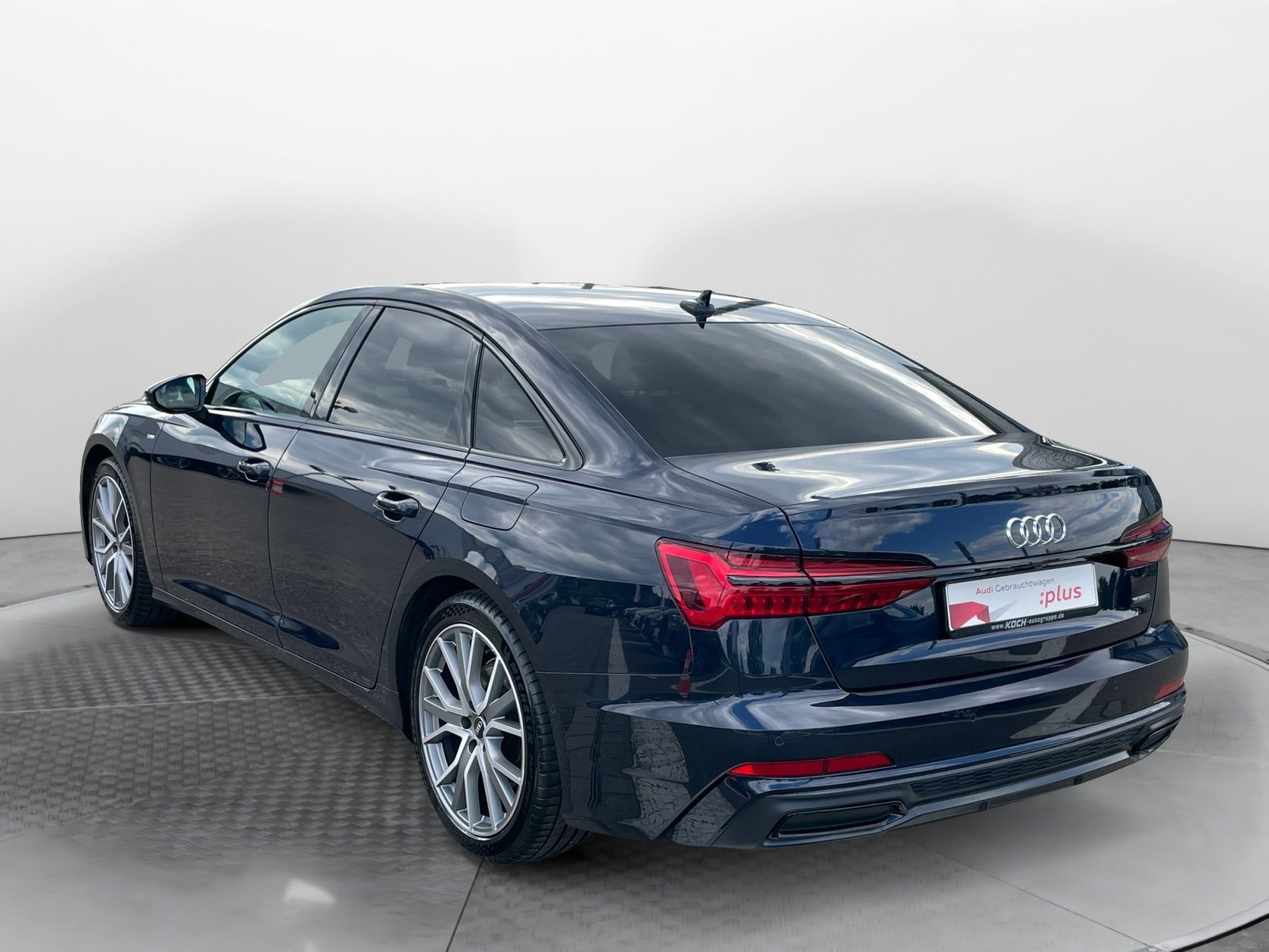 Audi A6 Limousine 55 TFSI e q. S-Tronic S-Line - Samsaru's Car Outlet