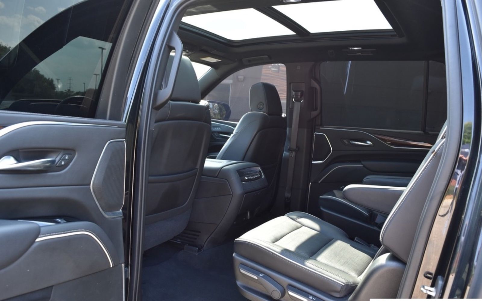 Cadillac PREMIUM*SPORT*LONG*6.2 V8*LED*AHK*NAVI*7 SITZER