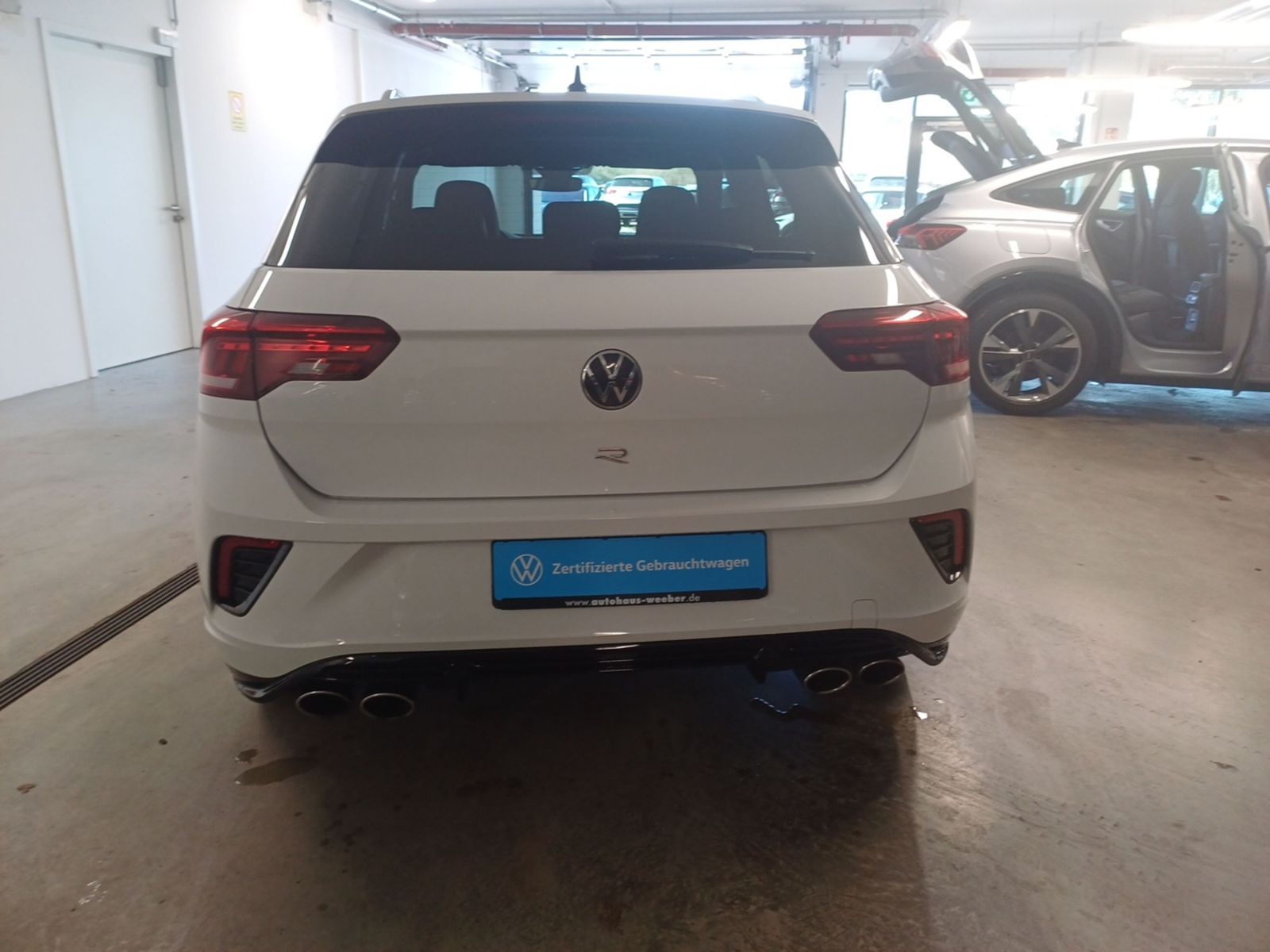 Volkswagen T-Roc R 4Motion - Samsaru's Car Outlet