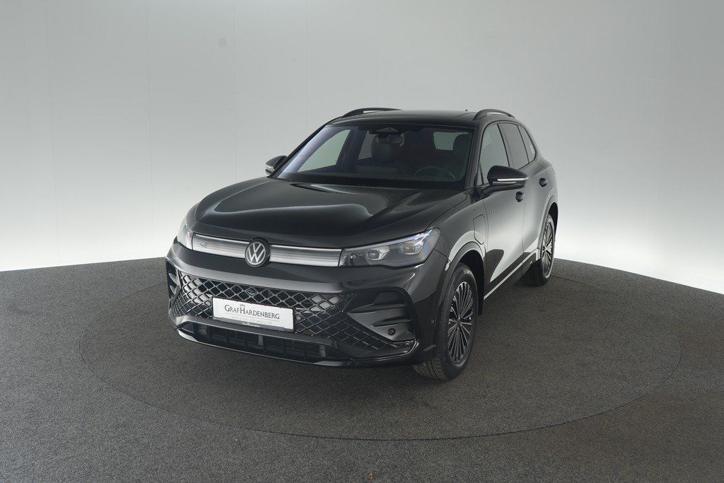 Volkswagen Tiguan 1.5 TSI eHybrid DSG R-Line Matrix Pano AC