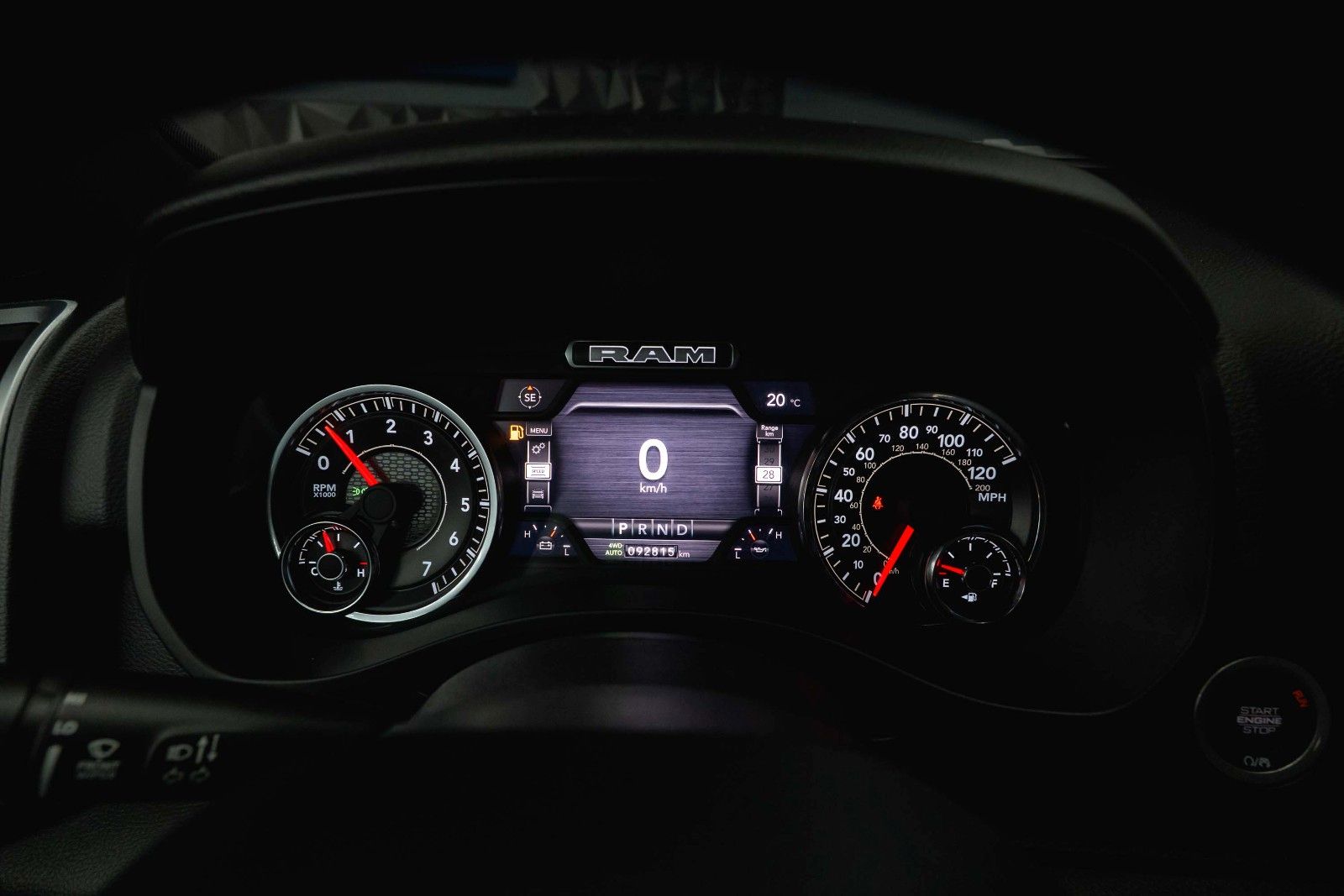 Dodge RAM 5.7 V8 HEMI 4x4 OFFROAD Night PUNISHER 19%