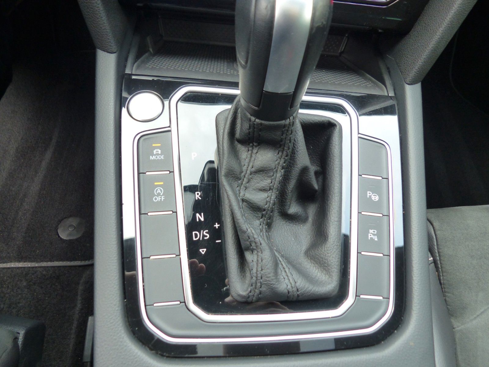 Volkswagen Passat Variant Elegance 2.0 TDI,Pano,AHK,Matrix
