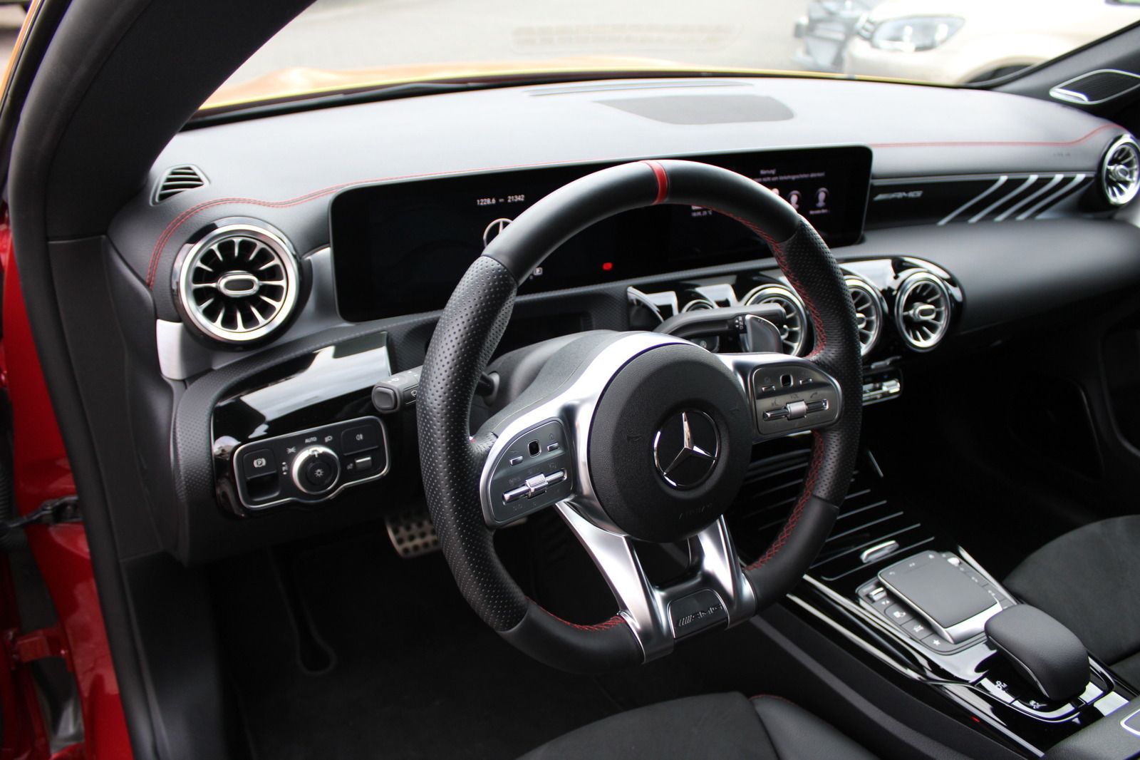 Mercedes-Benz CLA 35 AMG 4M+ Coupe - Samsaru's Car Outlet