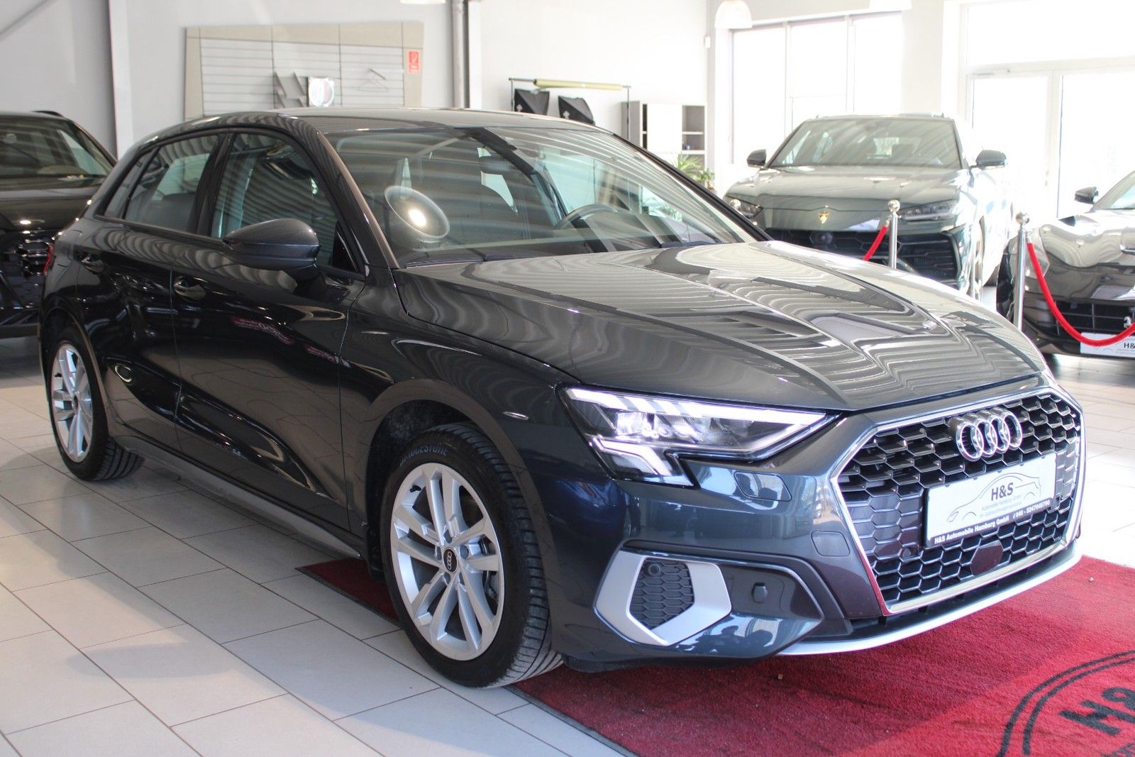 Audi A3 Sportback 35 TFSI advanced - Samsaru's Car Outlet