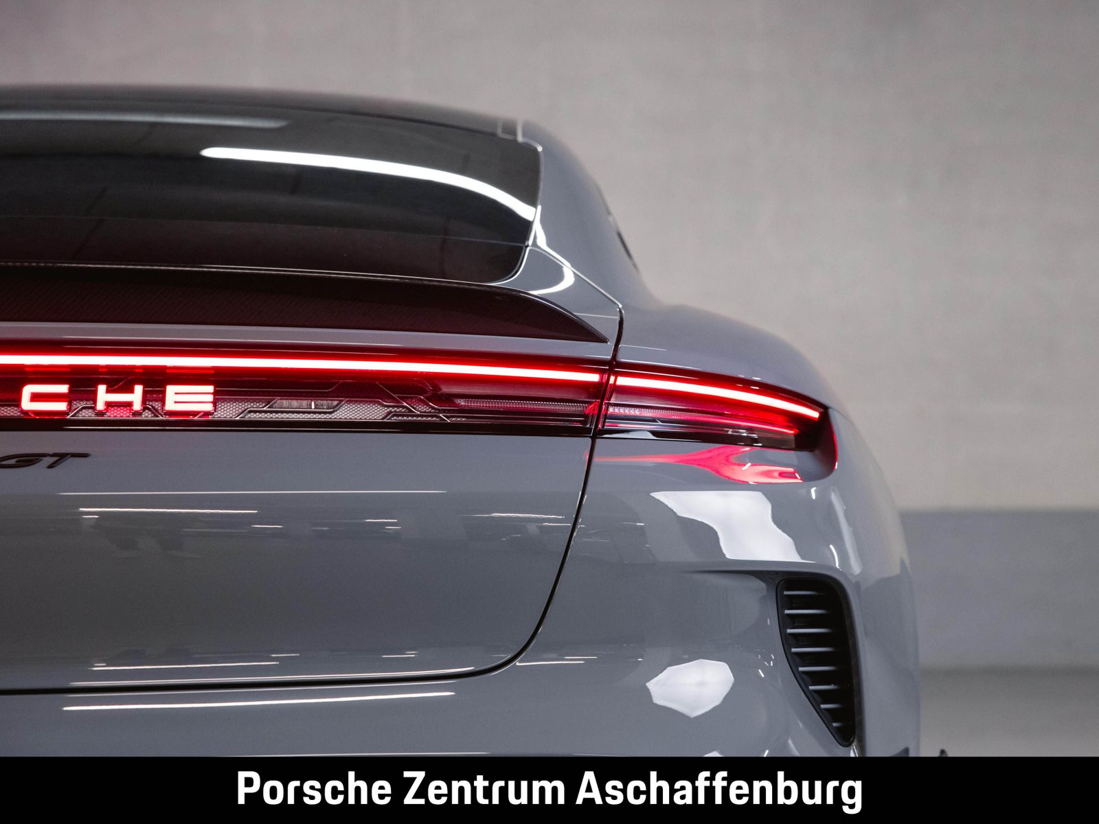 Porsche Taycan Turbo GT PTS 18 Wege Burmester