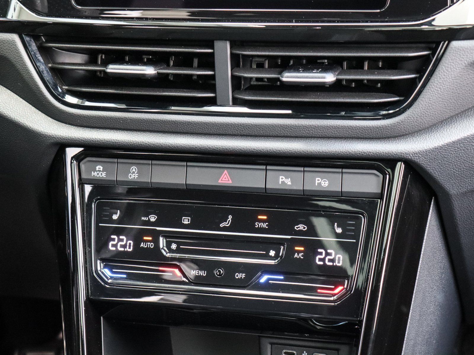 Volkswagen T-Roc R-Line 1.5 TSI - Samsaru's Car Outlet