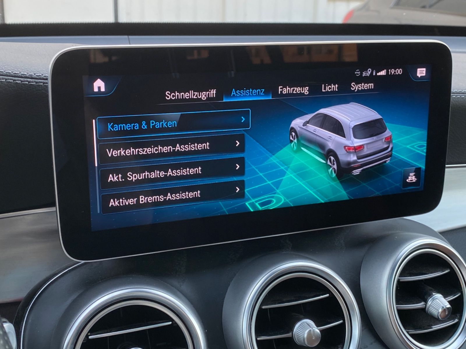 Mercedes-Benz GLC400d AMG 4M Airmatic_Panora_KeylessEntry_360°