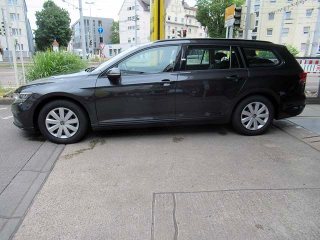 Volkswagen Passat Variant 2.0TDI DSG - Samsaru's Car Outlet