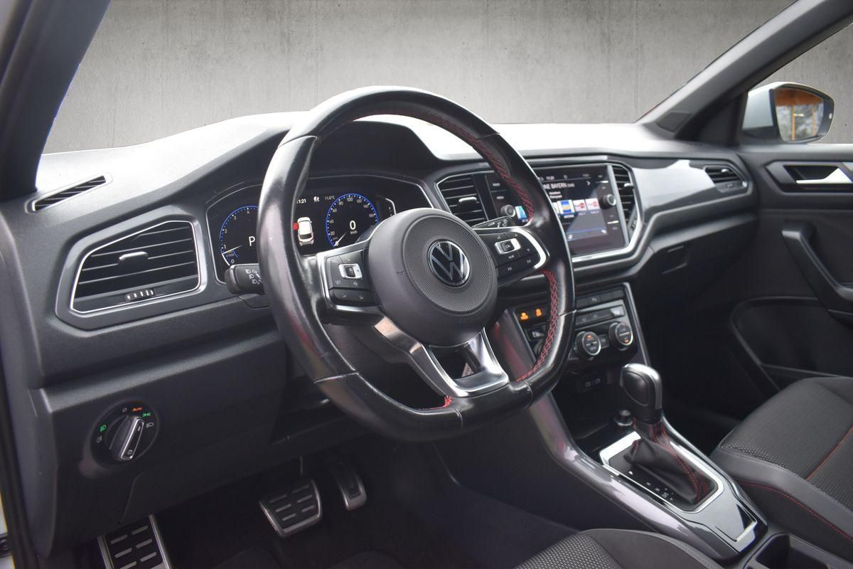Volkswagen T-Roc 1.5 TSI DSG Sport R-Line - Samsaru's Car Outlet